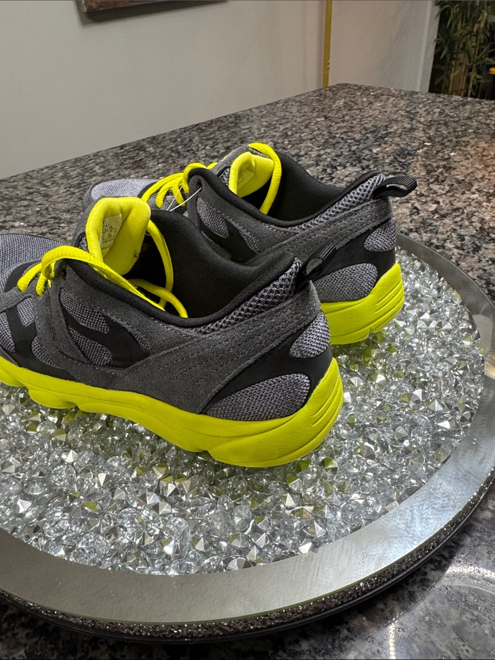 Easy Spirit E360 Gray with Neon Yellow Athletic Sneakers NWT 8 - Picture 10 of 13